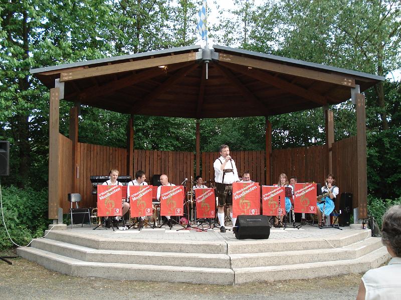 WNT Serenade 2008_7.JPG